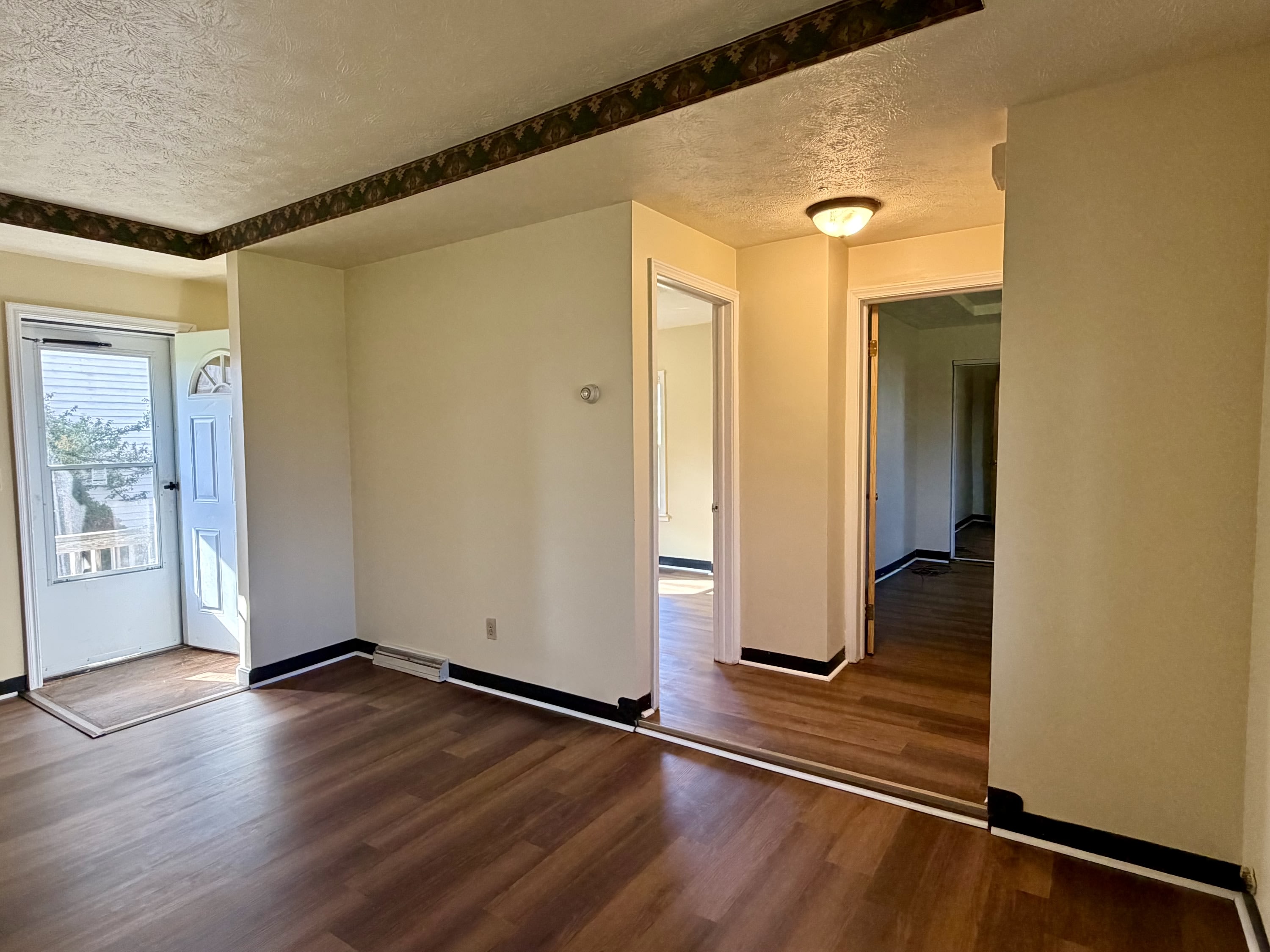 1206 Lawrence Road Northeast – photo 3