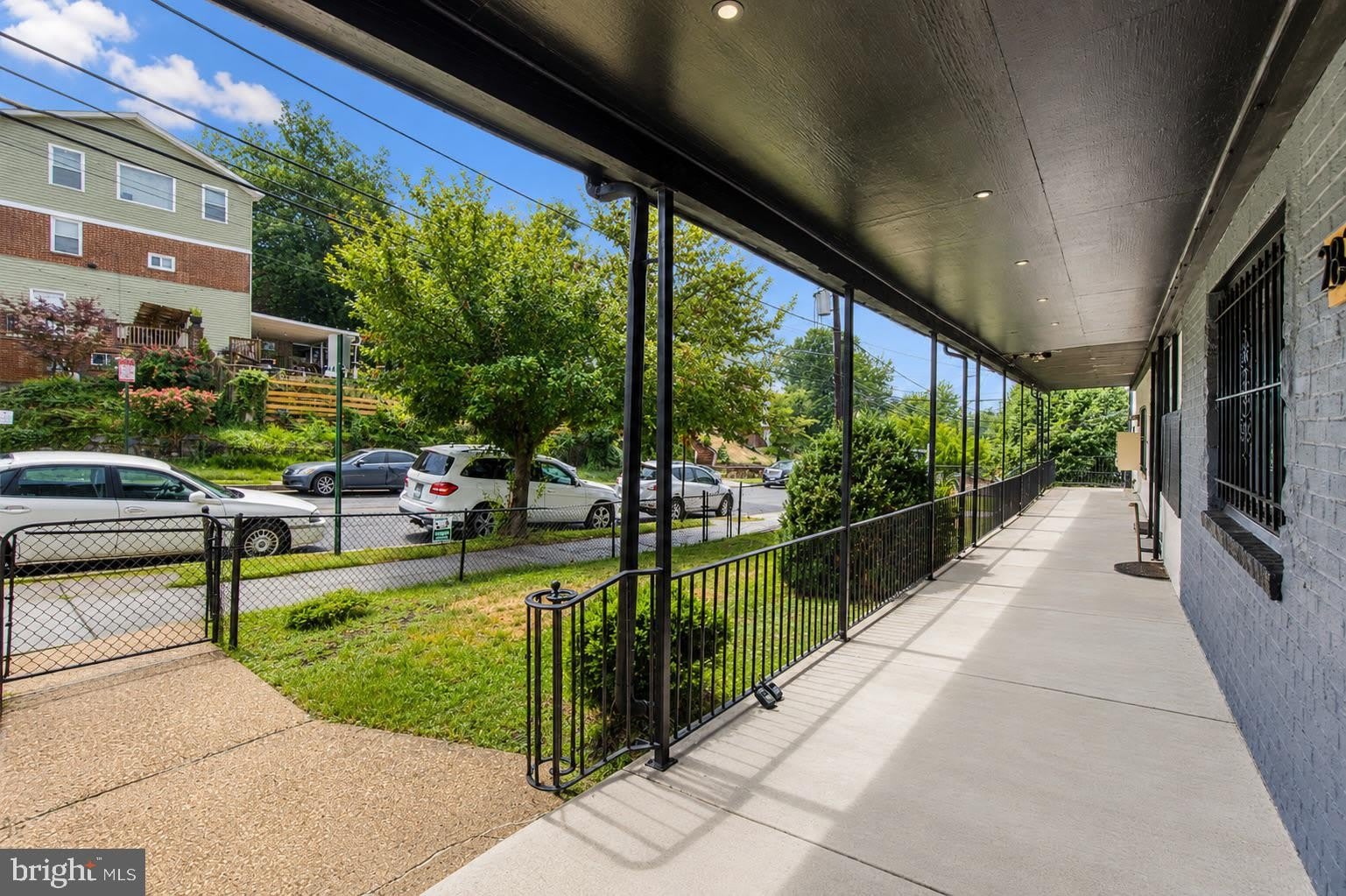 2834 R Street Se – photo 4