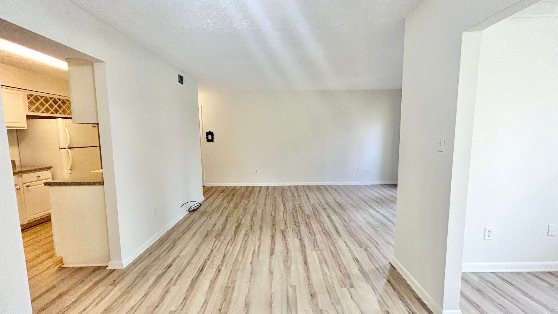 North Atlanta 1 Bed-1 Bath Condo, LVP Hardwoods, Sunroom/Office, Available NOW! – photo 5
