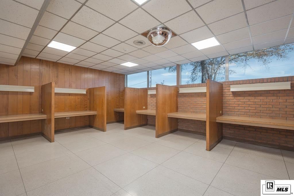 807 HUDSON LANE – photo 5