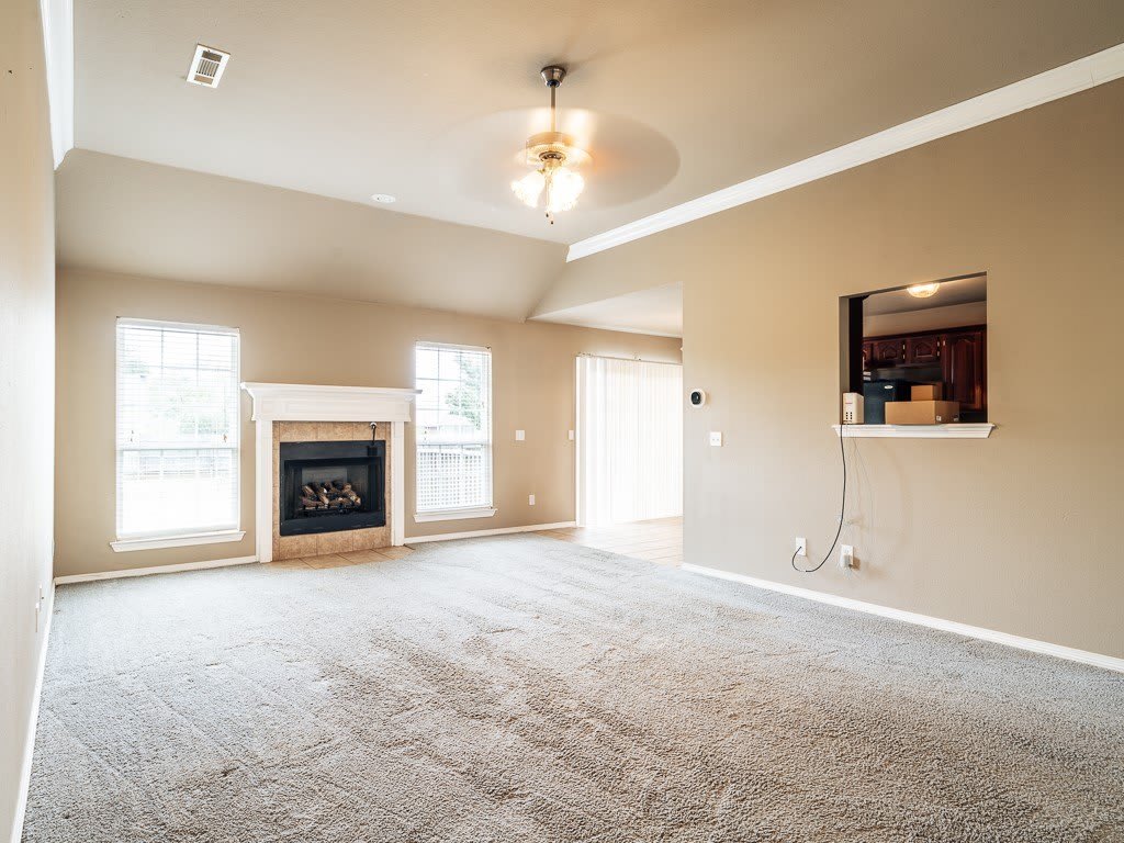 1393 St Claire – photo 3