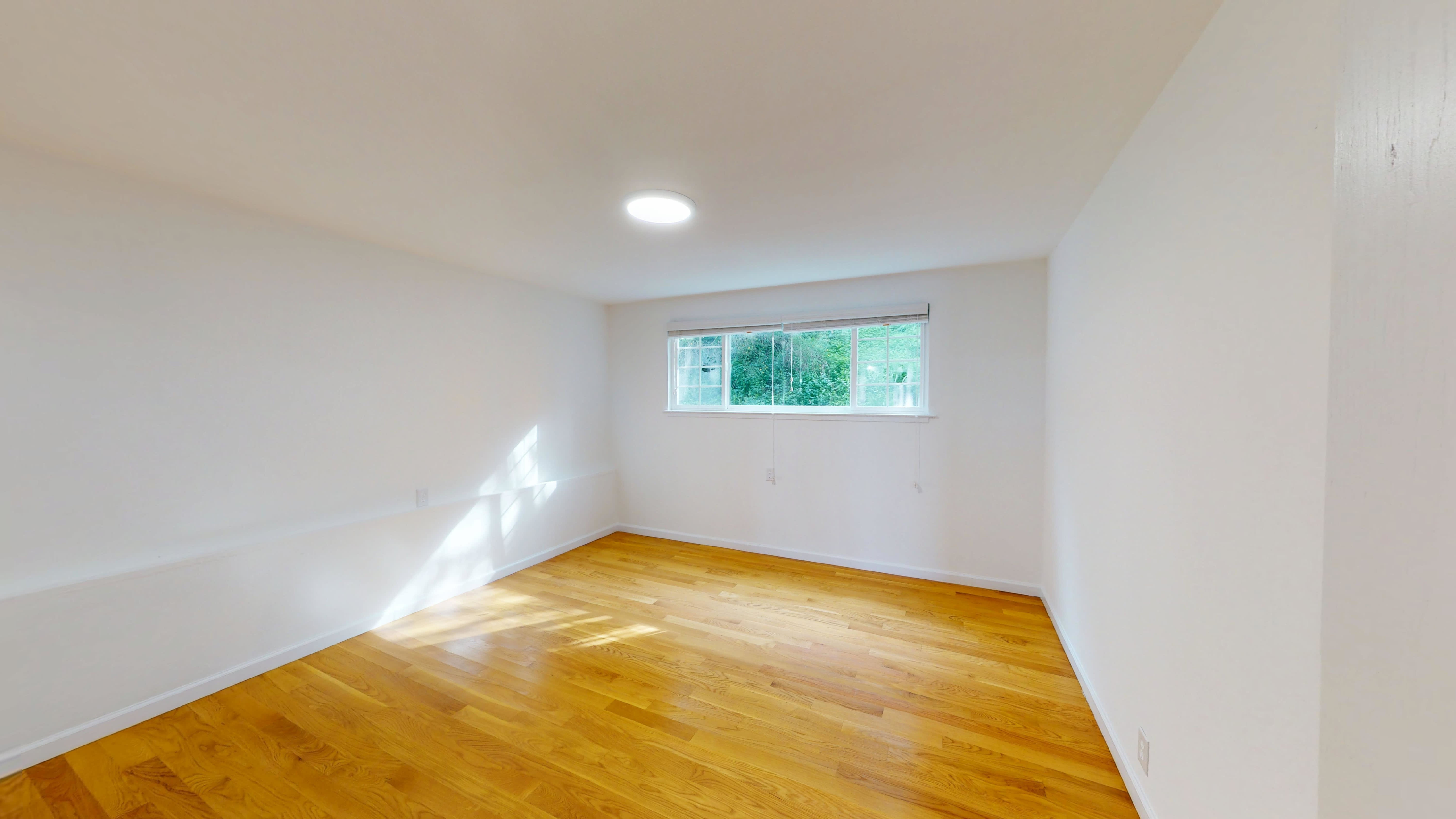 1040 Ashbury Street – photo 3