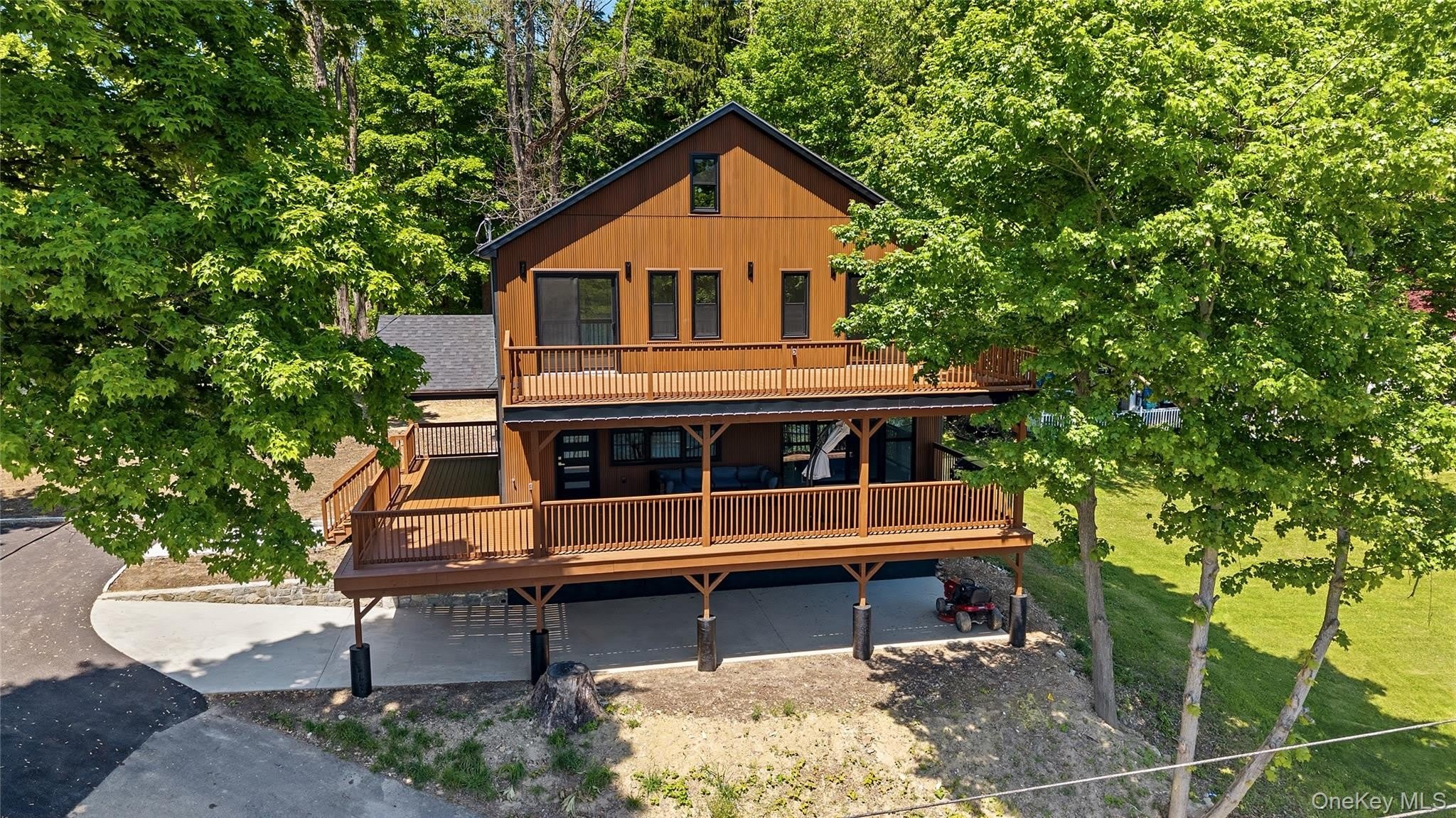 548 Lakes Road – photo 5