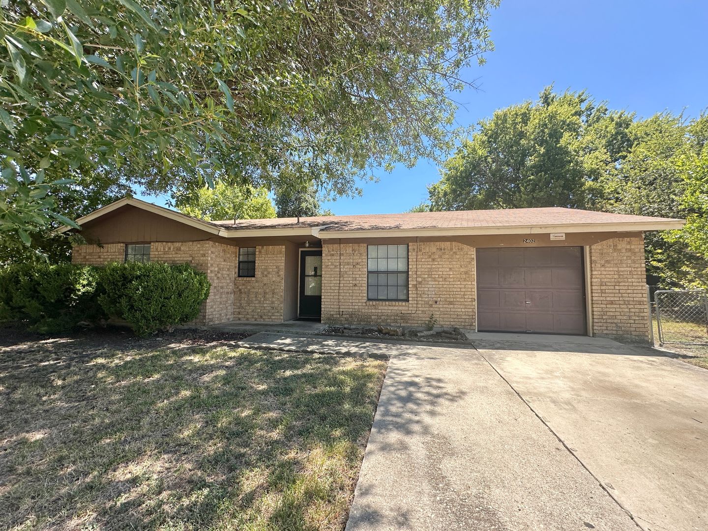 2402 Kirk Cir – photo 1