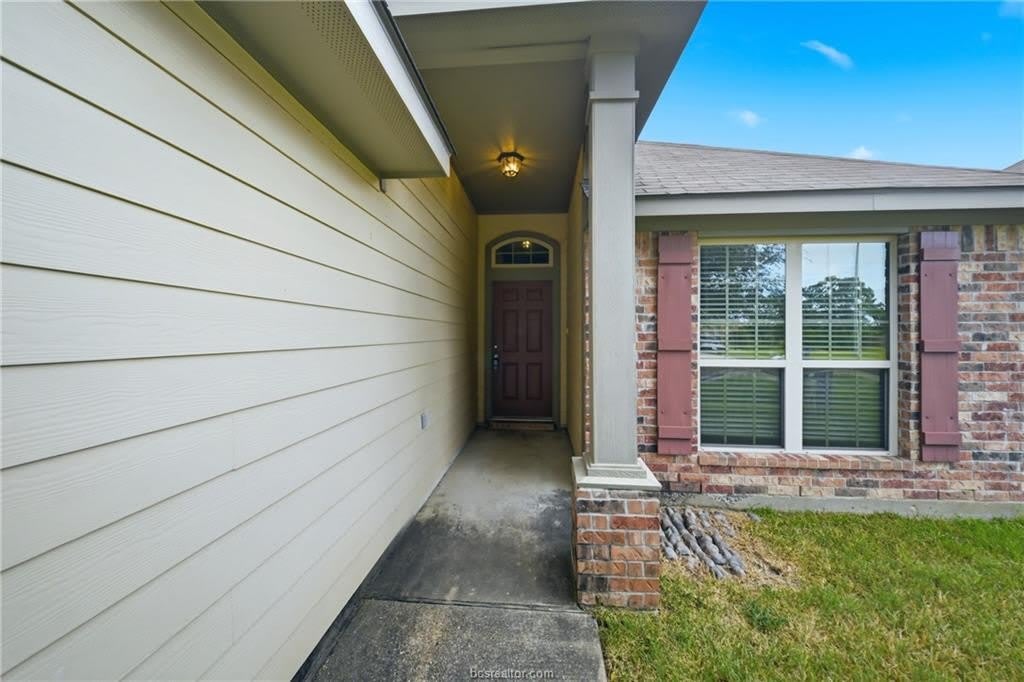 5247 Sagewood Drive – photo 4