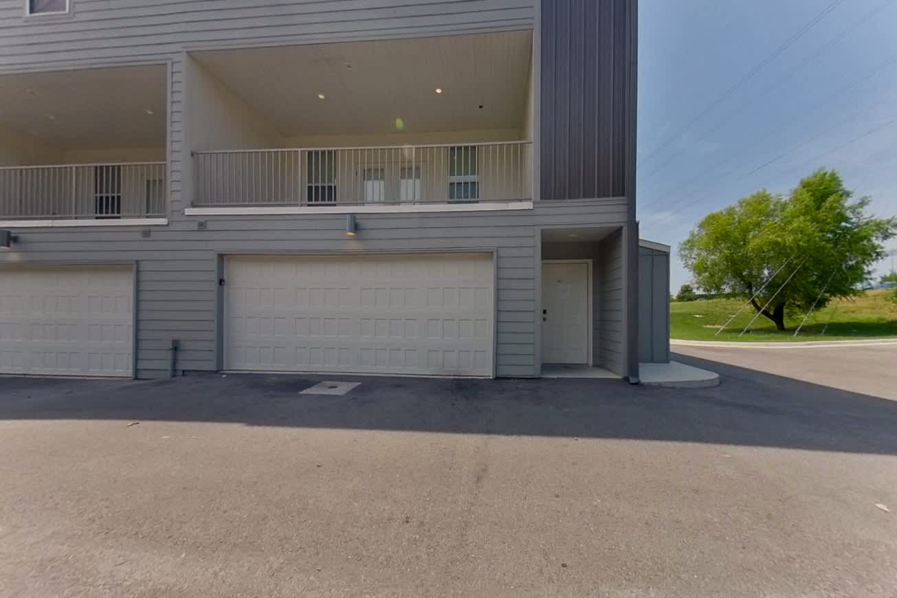 1512 South Razorback Road – photo 2