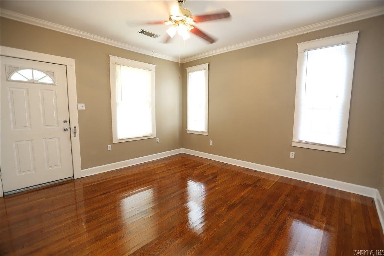 3711 W Markham – photo 5