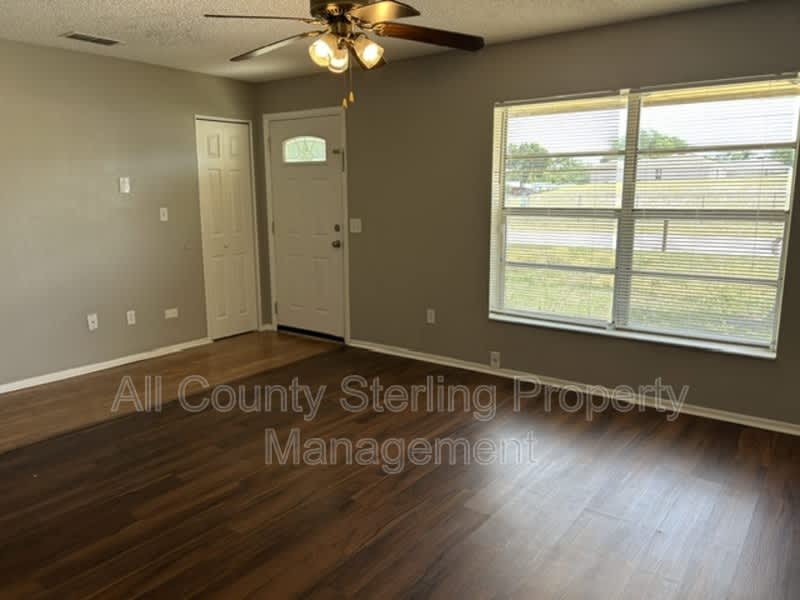 6224 Stanwin Dr – photo 1