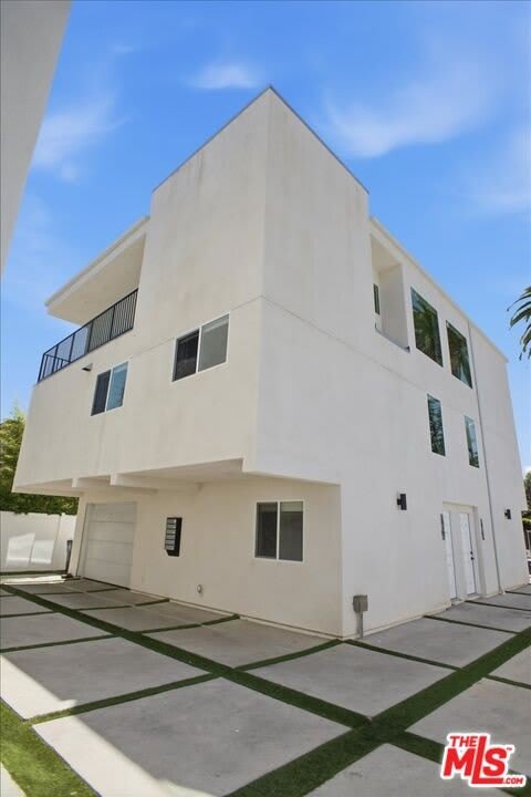 14167 Calvert St – photo 2