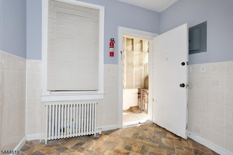 554 W Broadway – photo 5