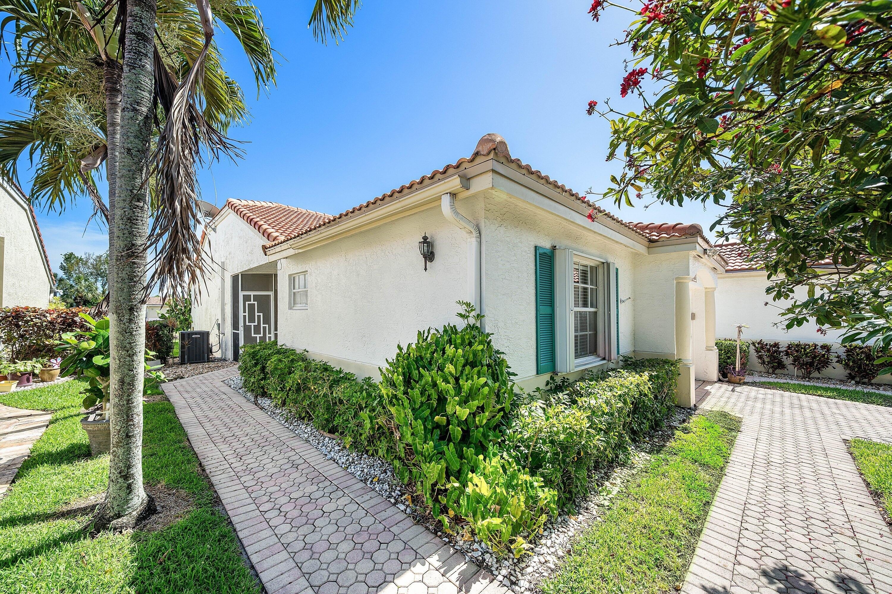 6192 Floral Lakes Drive – photo 2