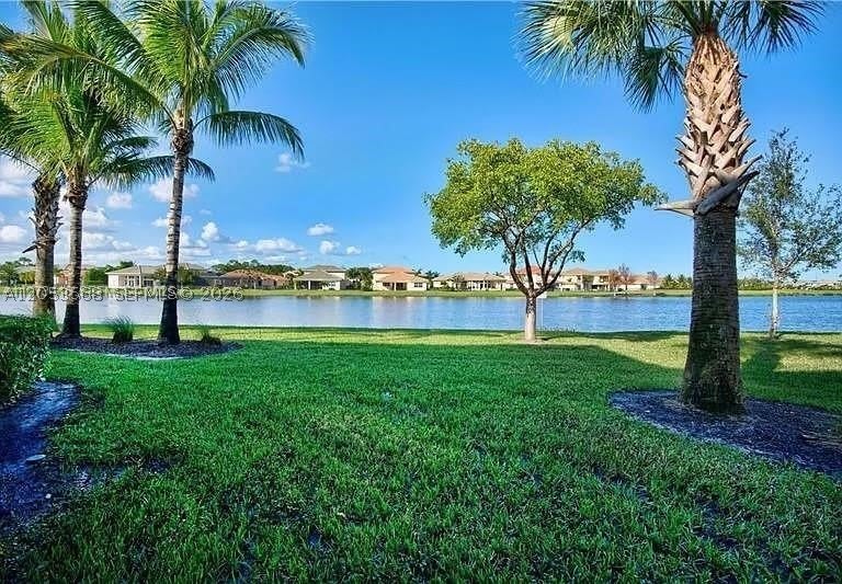 111 Tresana Blvd – photo 4