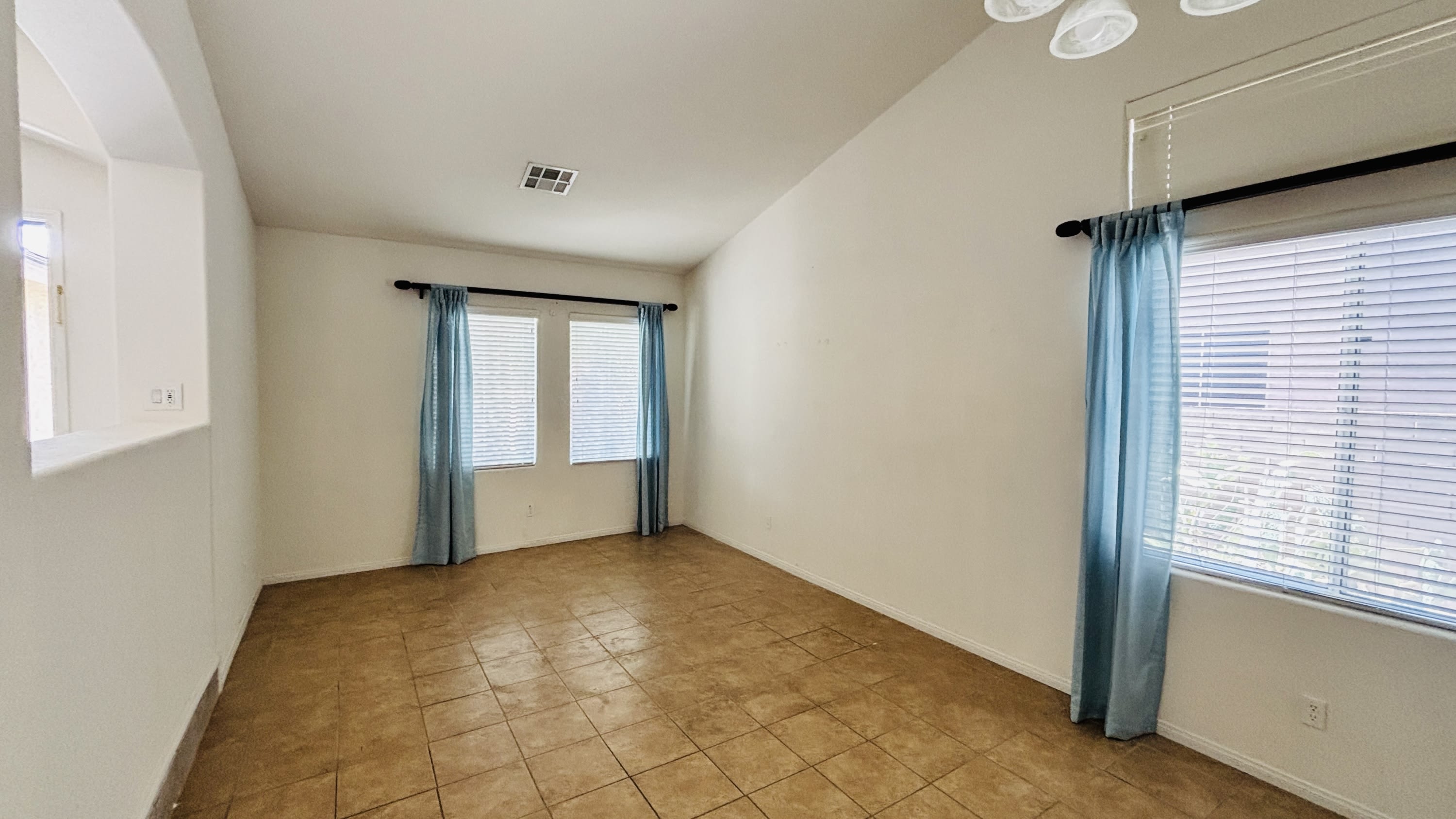 2316 Tedesca Dr – photo 3