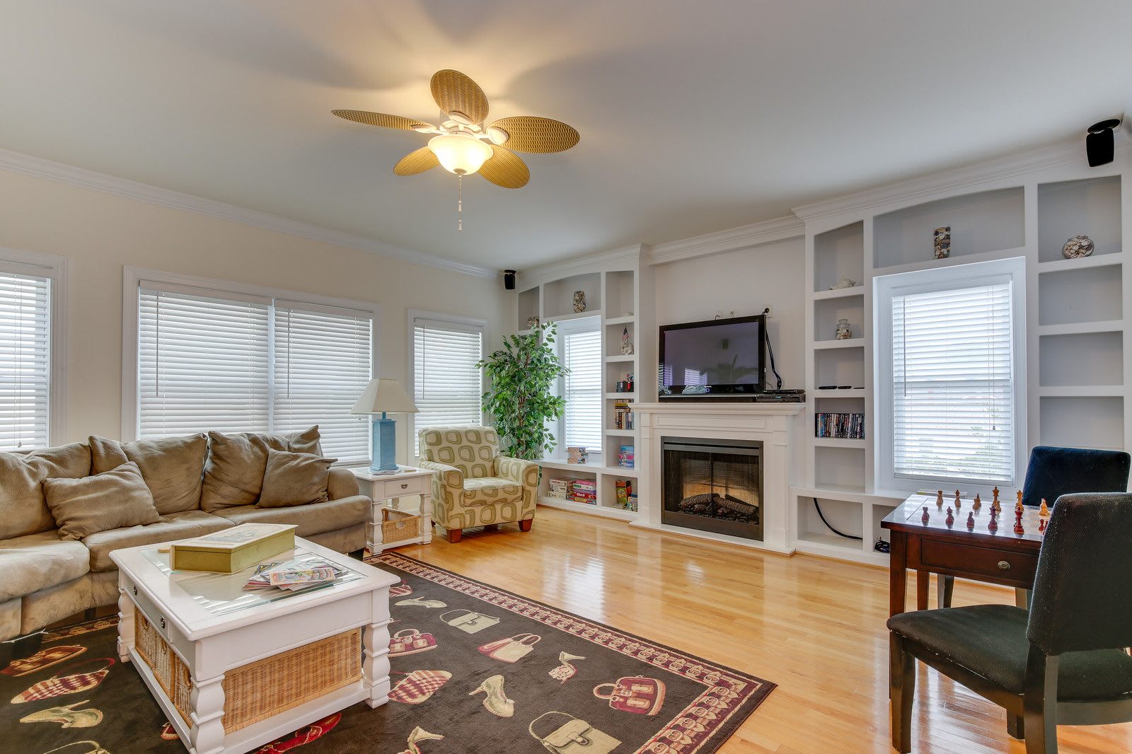 442 21st St – photo 1