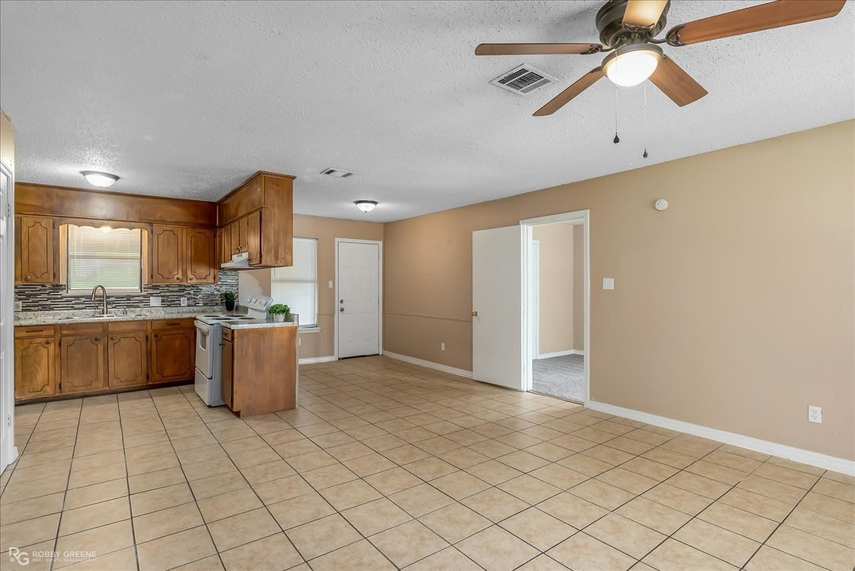 7846 Womack Road – photo 4