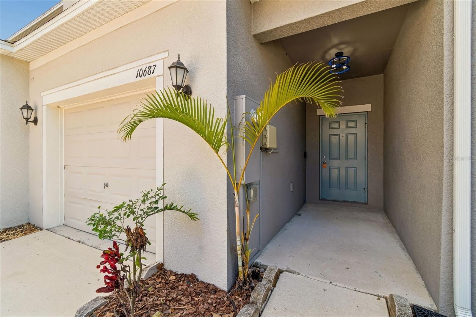 10687 LAKE MONTAUK Drive – photo 4
