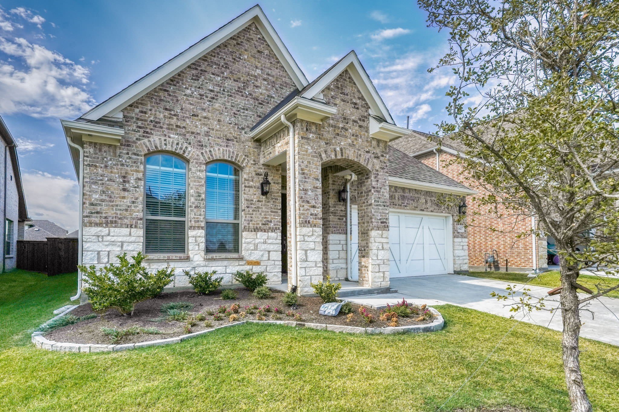 16417 Garden Drive – photo 2