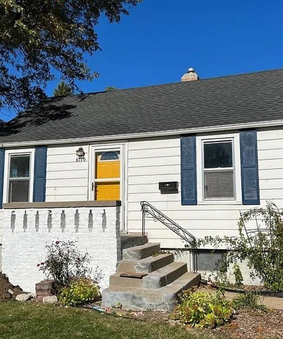 6110 Lafayette Ave 4 Bed 2 Bath In Benson 50 Off First Month S Rent Updated Kitchen Finished Basement – photo 1