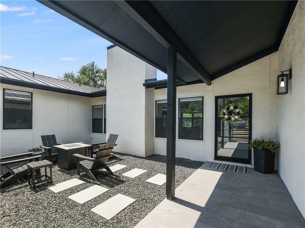 730 Vanguard Street – photo 2