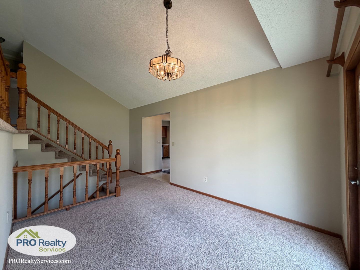 3 Bedroom Home In Shoreview – photo 3