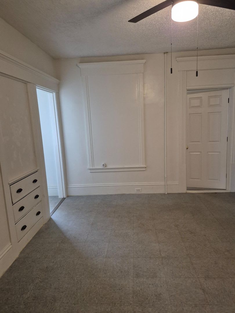 453 Maple Street – photo 1