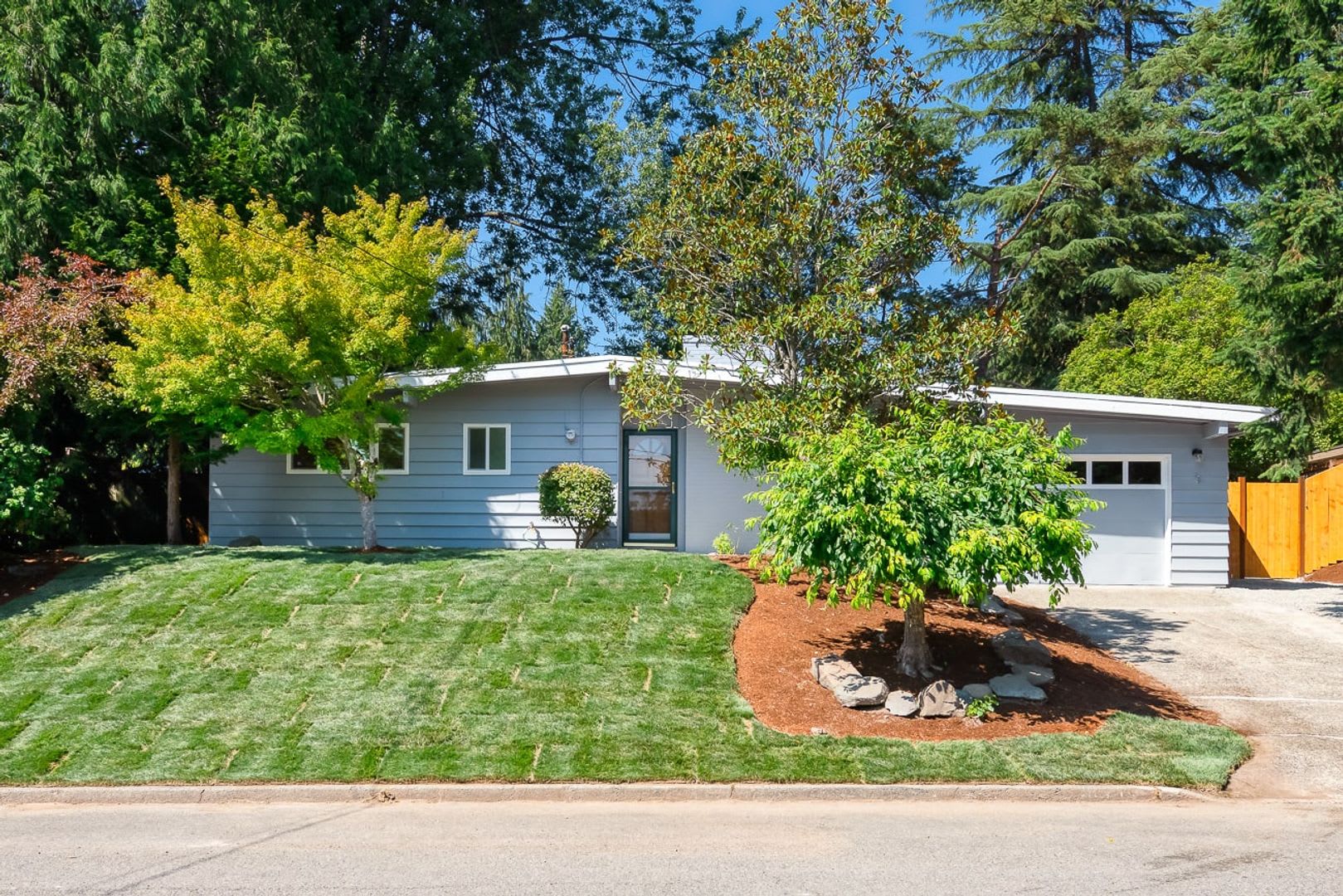 Newly Remodeled 3 Bed 1 Bath Rambler in Bellevue – photo 1