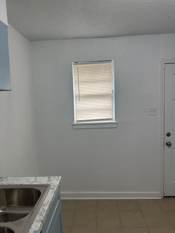 1344 Hyde Pk Blvd – photo 2