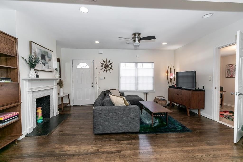 518 Erin Avenue SW – photo 4