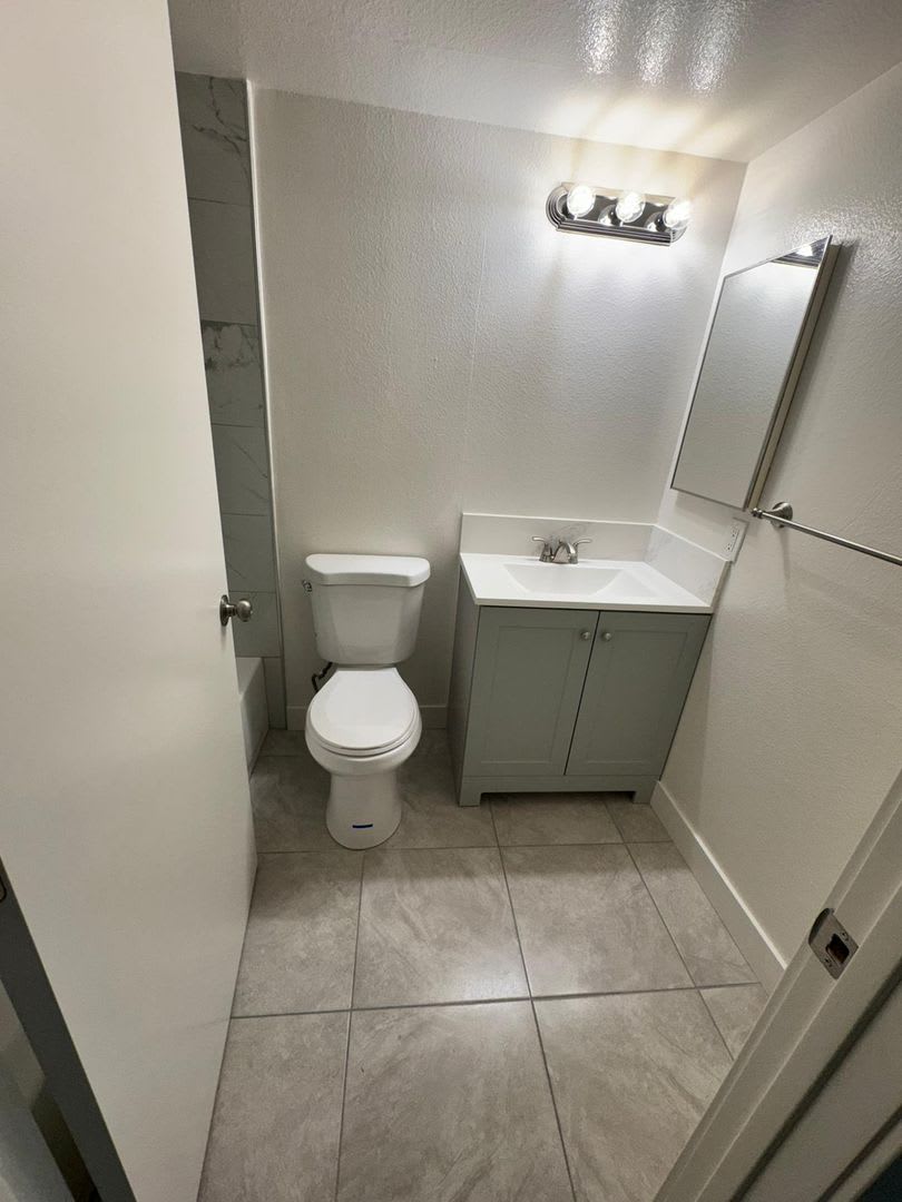 2532 N Edwards Ave – photo 5