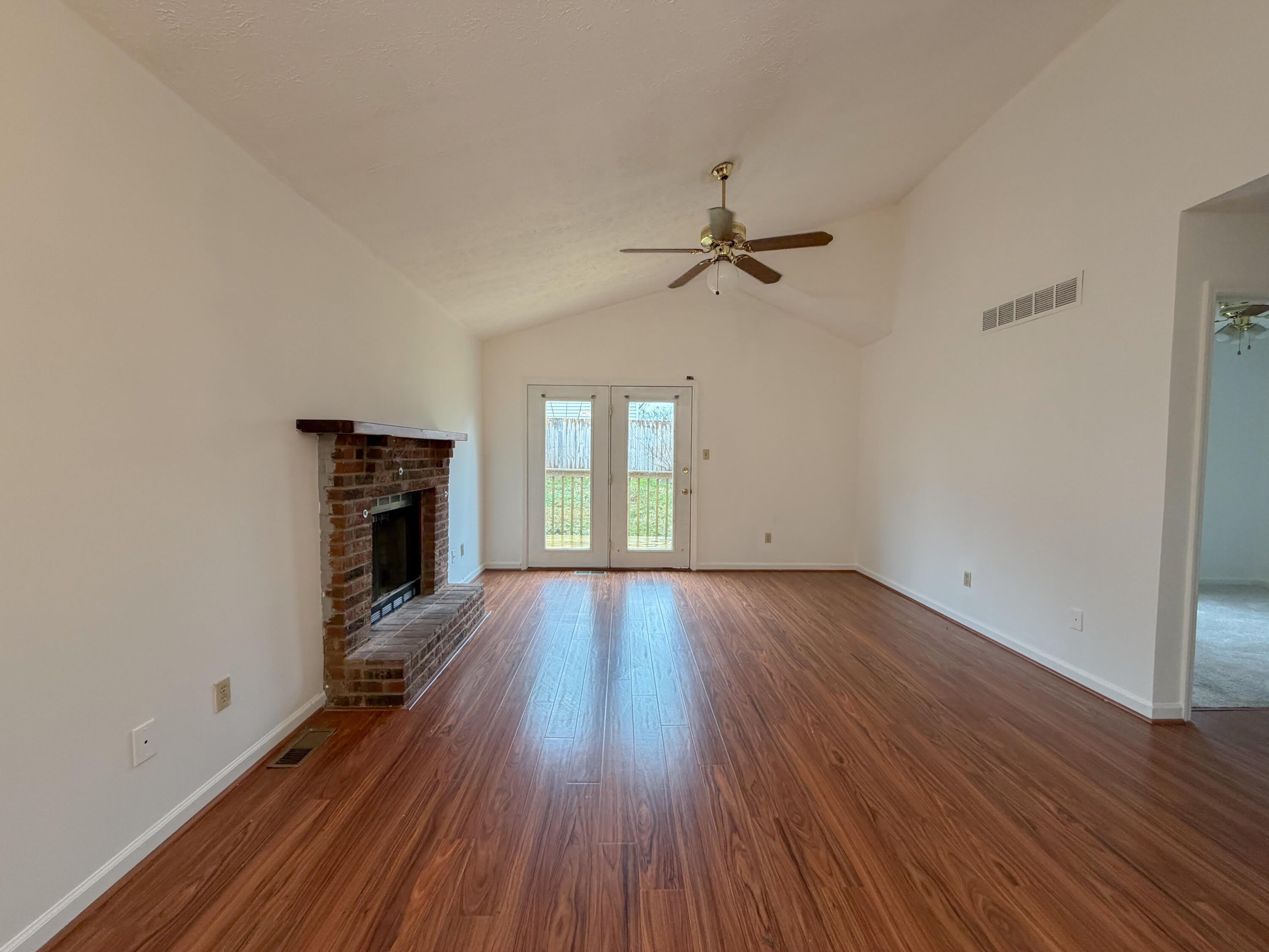 352 Chase Place – photo 5