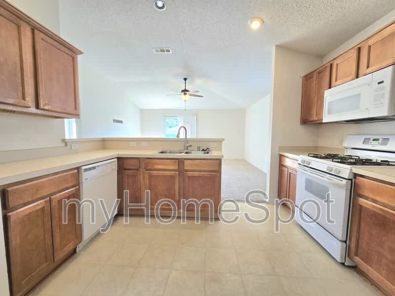 2497 Redoubt Ave – photo 5