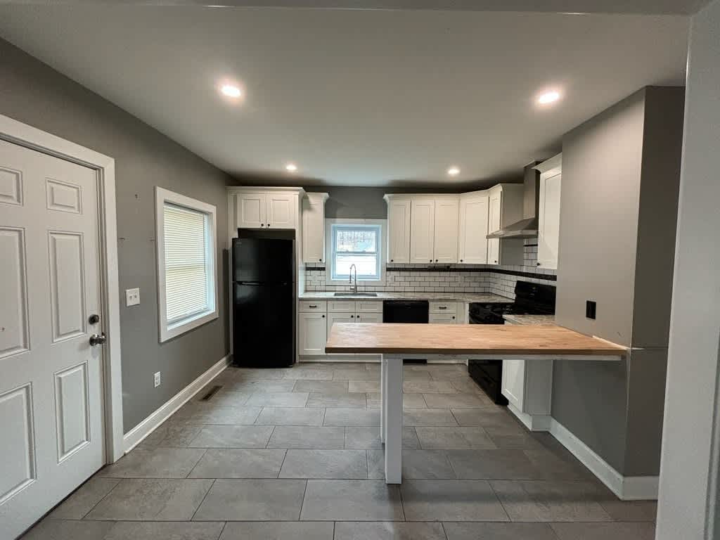 8 Billard St – photo 2