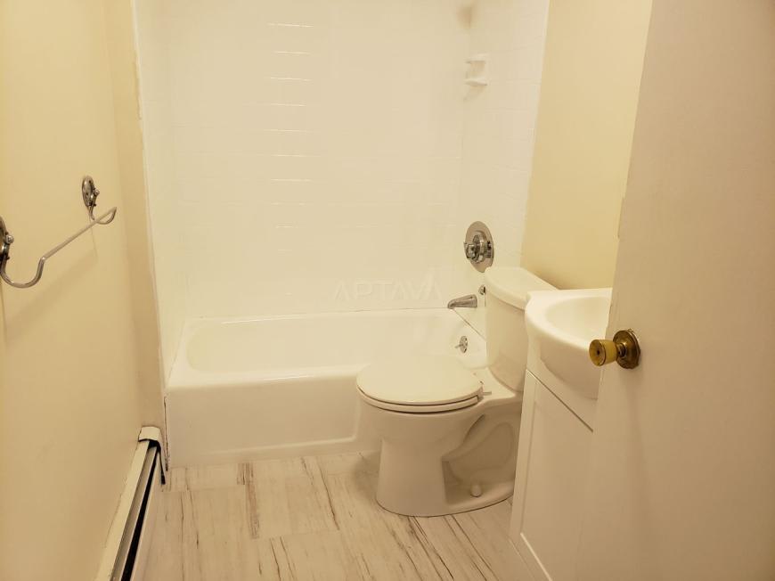 66 Morton Ave. – photo 5