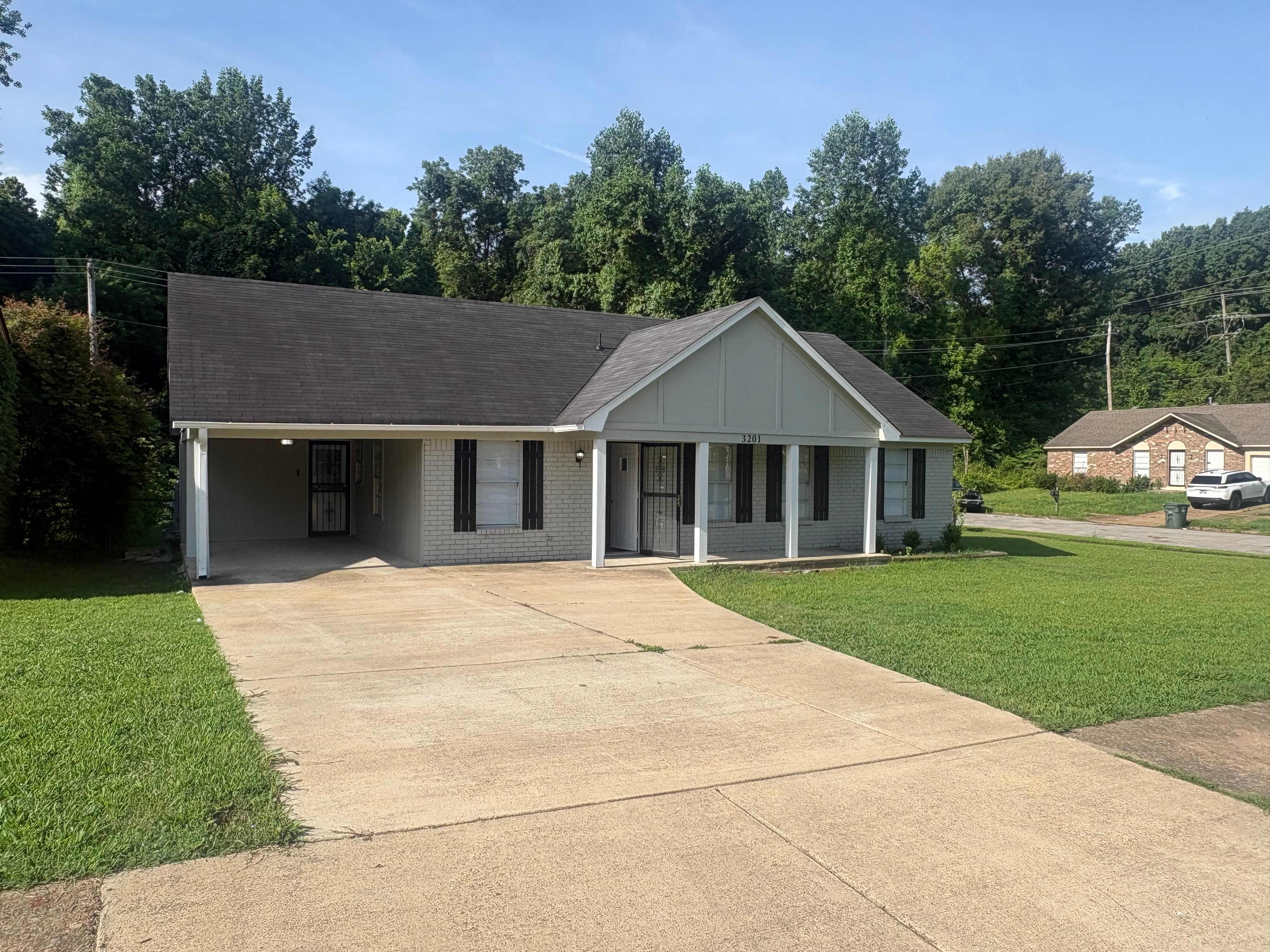 3201 Keystone Ave – photo 2