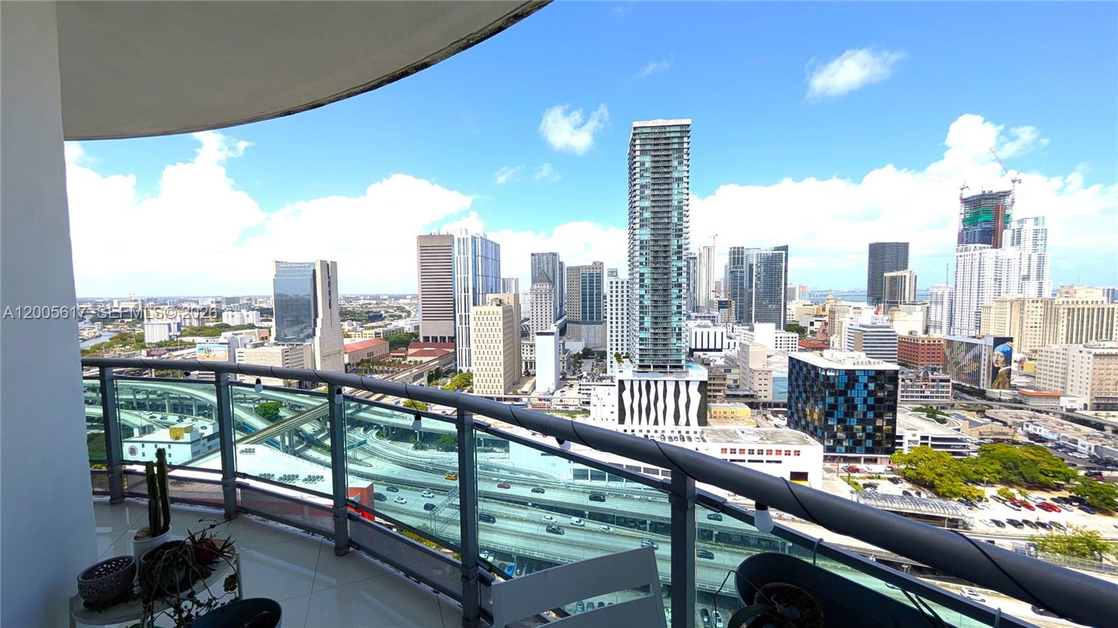 350 South Miami Avenue – photo 3