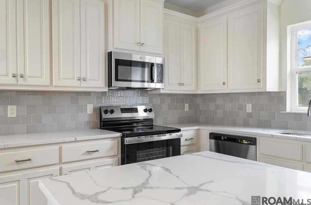 6908 Goya Ave – photo 3