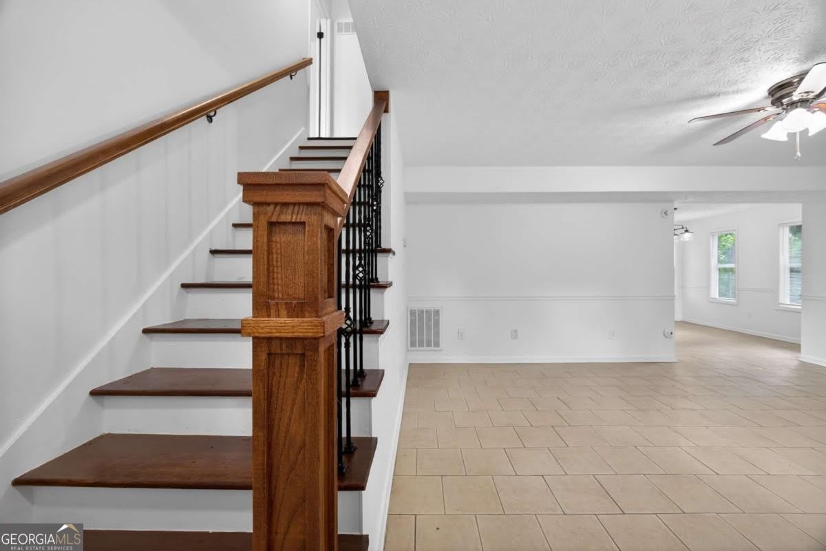 6898 Babbling Brook Drive – photo 5