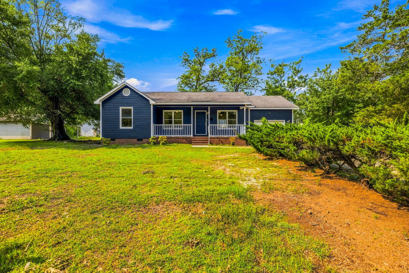 Cute Raeford House for Rent – photo 3