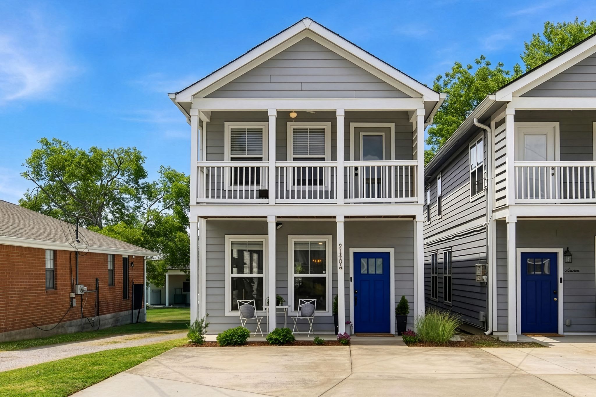 2140 Burns Street – photo 2