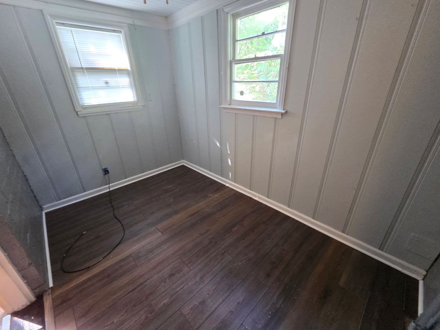 North Columbus Cottage on almost an ACRE fenced 2 Bedrooms 1 Bath with bonus room – photo 4