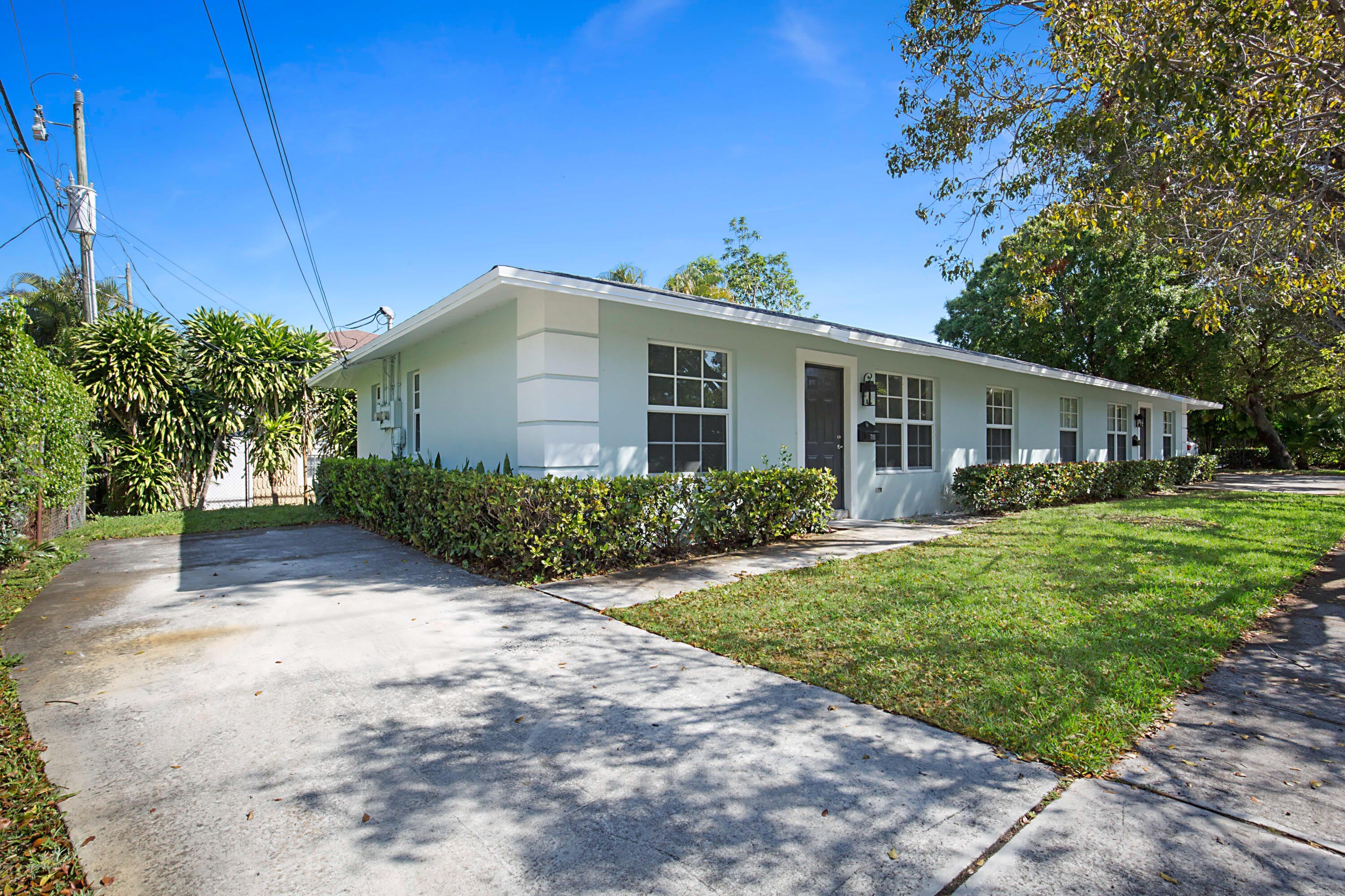 705 New York Street – photo 2