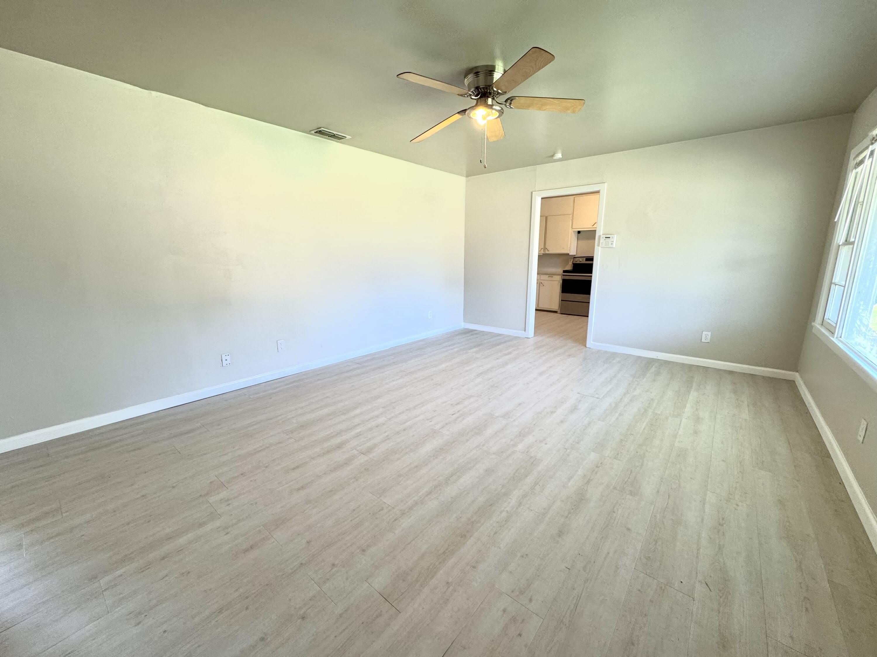 3805 35Th Street – photo 2