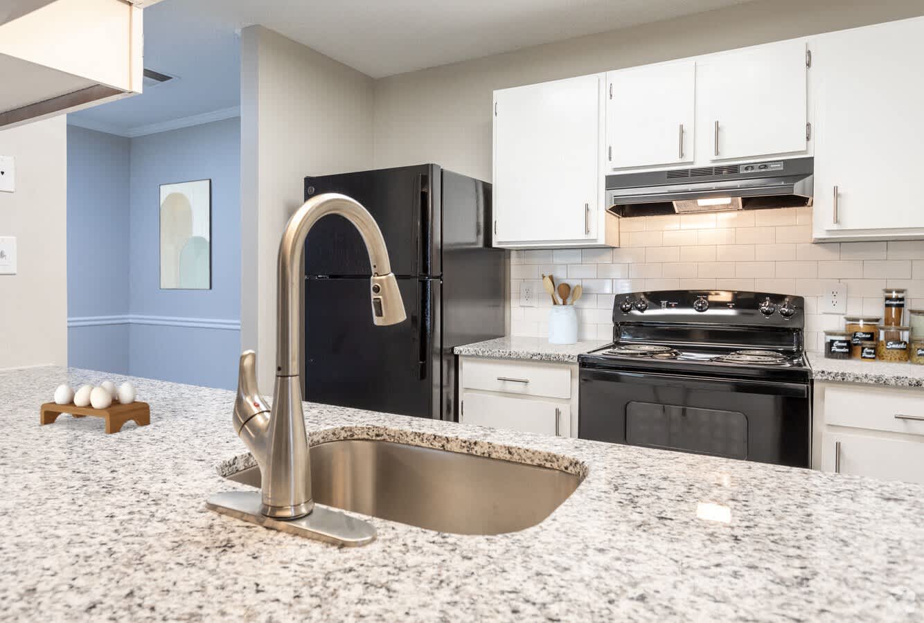 6768 Willowbrook Driveapt 1 – photo 3