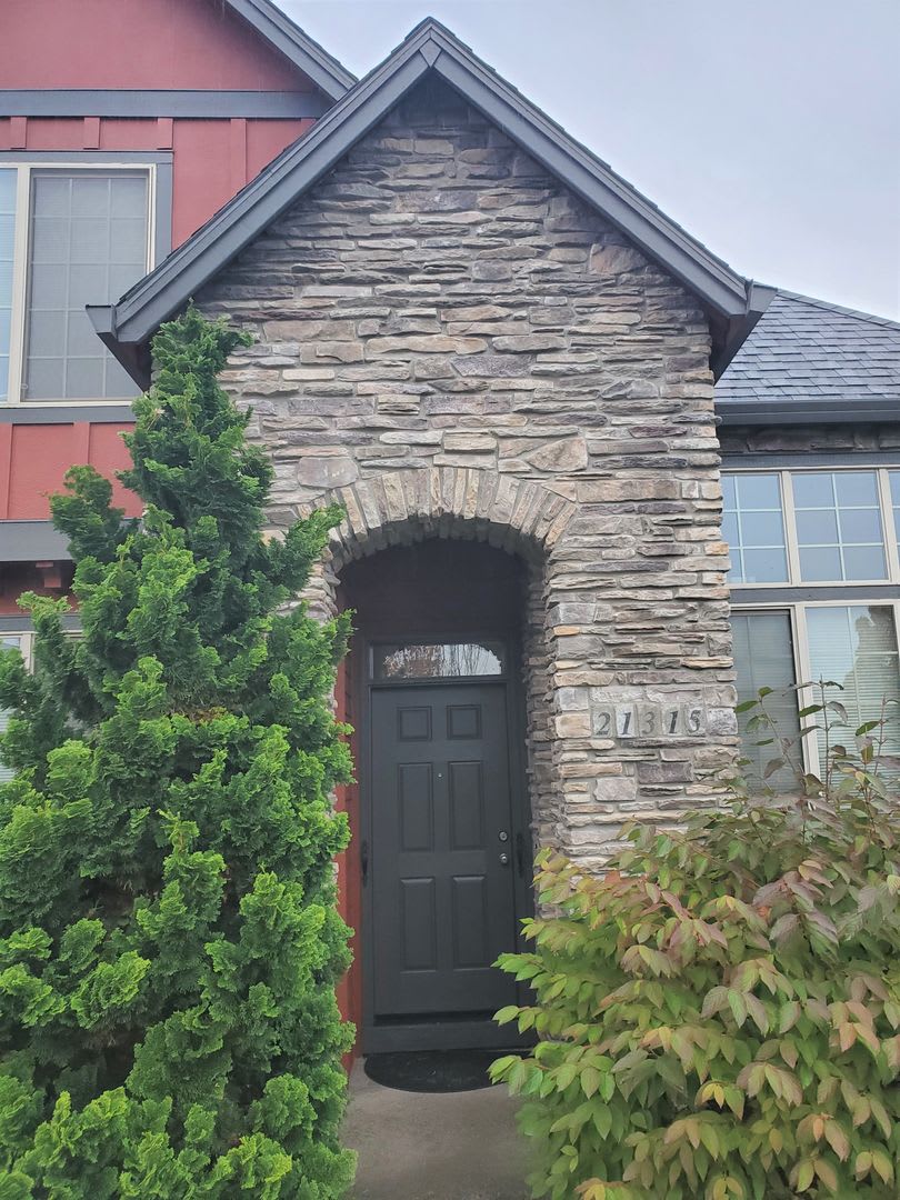 Great Home in Sherwood! Primary Suite on Main! – photo 2