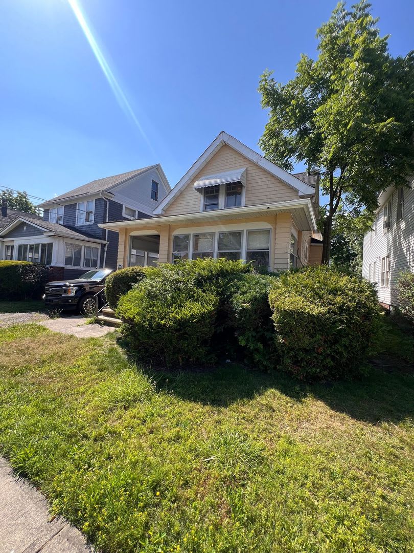 15912 Parkgrove Ave – photo 1