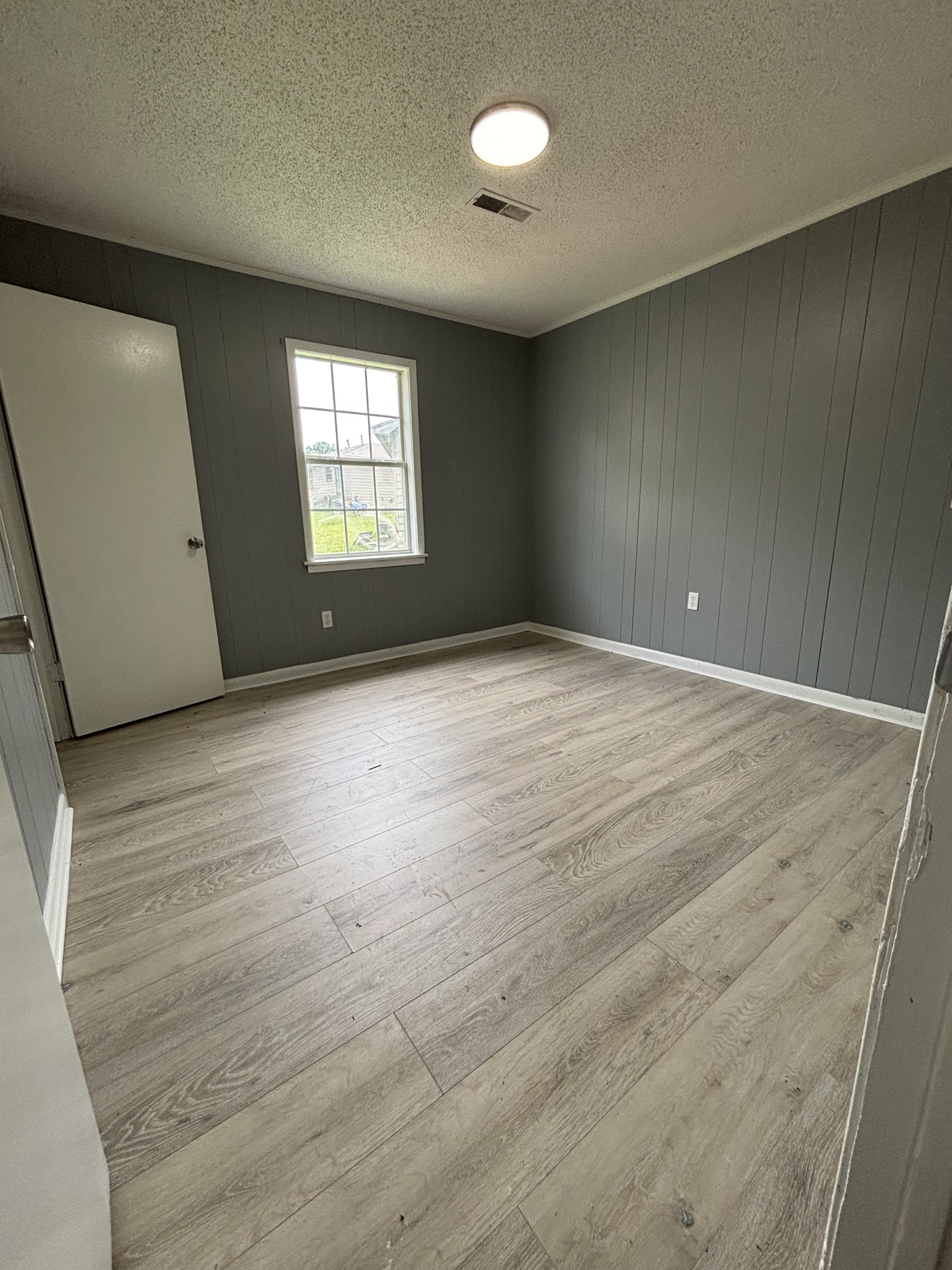 216 College St – photo 5
