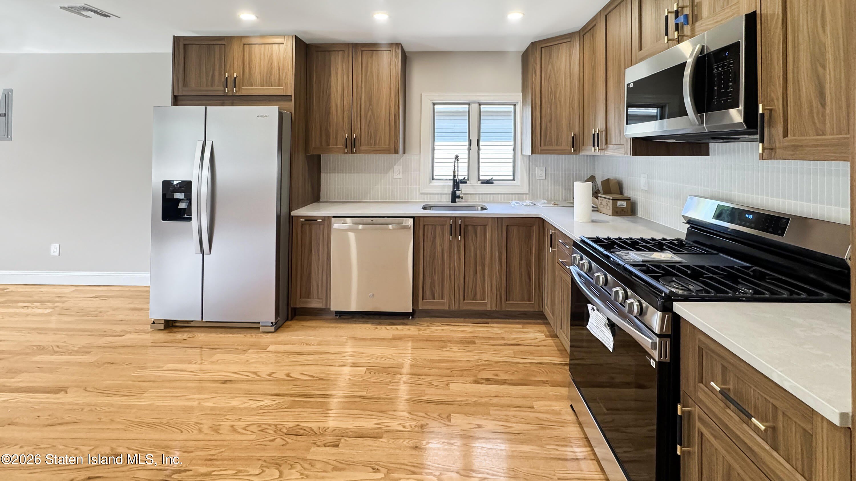 71 Reading Avenue – photo 4