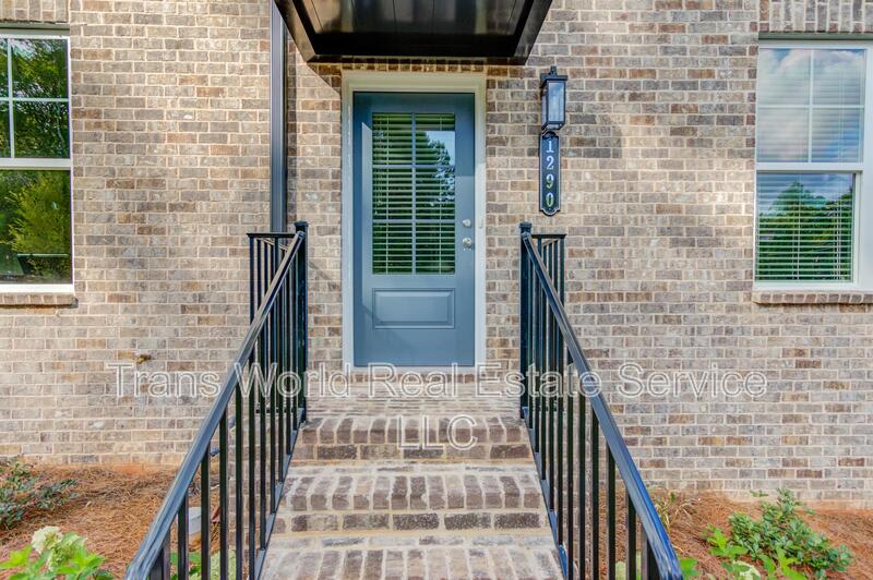 1290 Ainsworth Alley 1 – photo 4