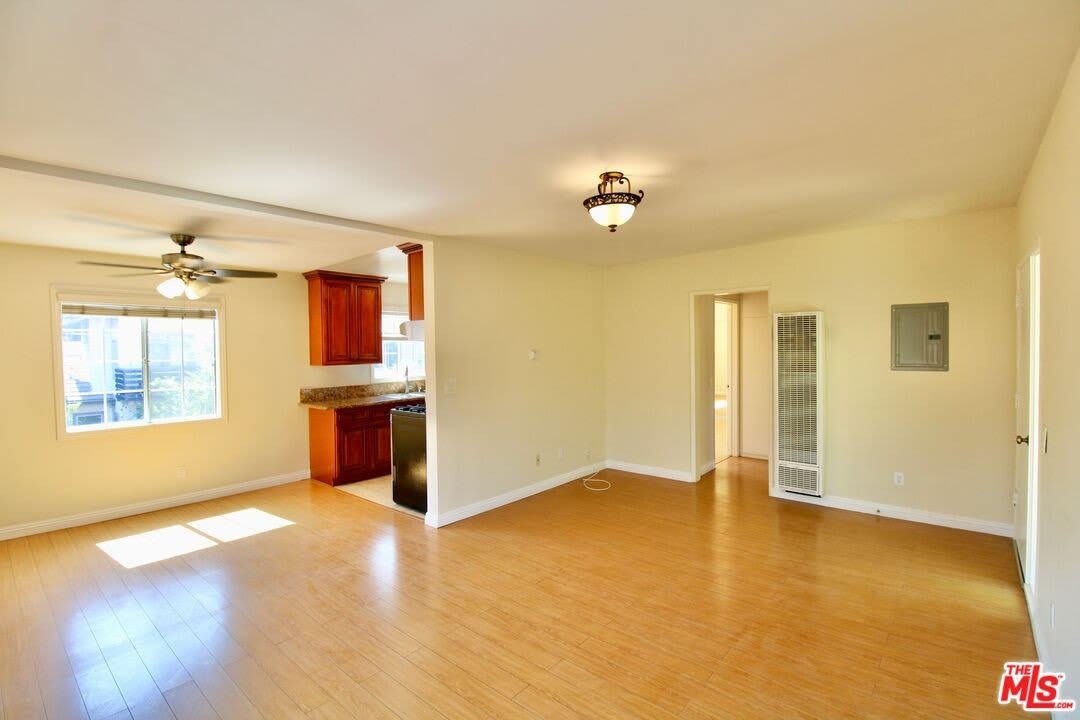 1319 E California Ave – photo 2