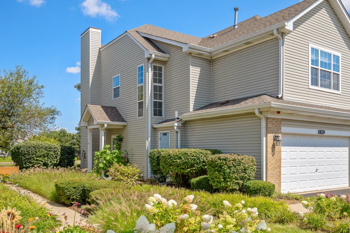 1829 Golden Gate Lane – photo 2